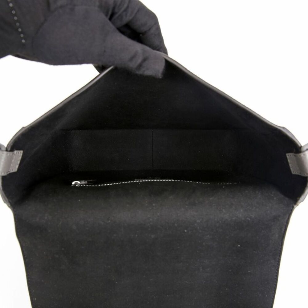 Baguette Medium Shoulder Crossbody Bag - Picture 9 of 10